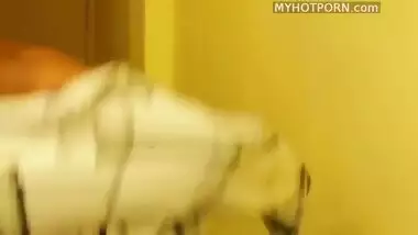 Pyasi Aatma Hot Aunty boobs - myhotporn.com