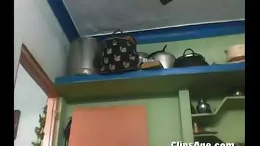 Hot maid showing boobs free porn MMS video