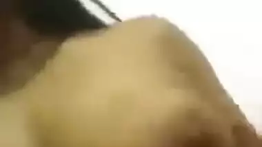 Indian Girl masturbate on Cam saying ‘Randi banana’