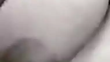 Horny Bhabhi Showing Her Boobs and Pussy On Vc