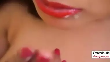 Amateur Indian Solo Performance Icecream in pussy