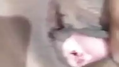 Desi girl fingering pussy and showing boobs