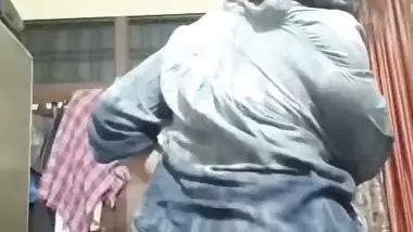 Bubbly Indian huge boobs showing girl viral FSI xxx