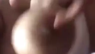 Milk Tanker Desi Girl Playing With Boobs