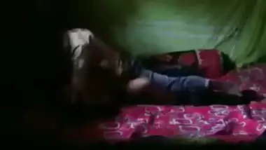 Desi girl has XXX sized dick for her hole in this MMS footage