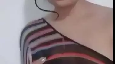 Sexy Desi Girl Showing boobs on Tiktok 4 Videos marged