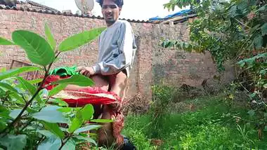Pervert dares to fuck his Bhabhi outdoors in desi porn