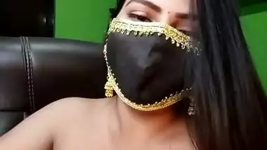 Simmi Exposing Boobs and milky