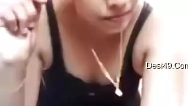 Sexy Mallu Bhabhi Shows Her Boobs Part 3