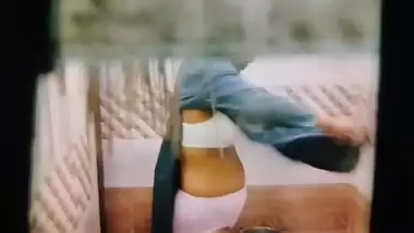 Neighbor peeps bhabhi bathing through window