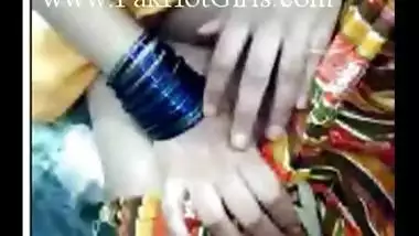 Yellow suit Indian aunty on cam flashes to me