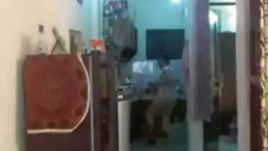 Hot desi indian bhabi shaking her sexi ass &boobs on bigo live...2