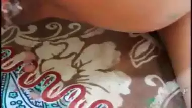 Hidden cam of aunty enjoying Holi festival