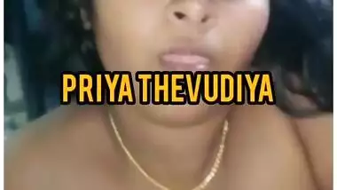 Booby Tamil girl plays with dick of lover