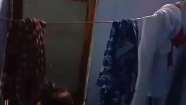 Desi Indian Girl bathing Clips