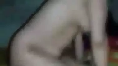 Big boob cousin shows her shaved pussy in nude MMS