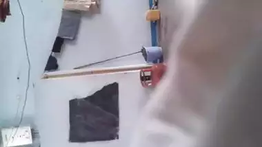 Nude Body Of Varanasi Pandit’s Wife After Bath