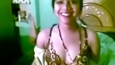 House wife Exposing her Boobs