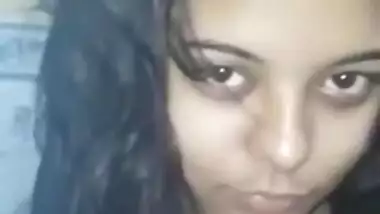 Pussy showing tease video of Indian college beauty