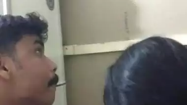 Nri Dubai Living Married Man Fucking His Wife & Dubai Aunty Part 5