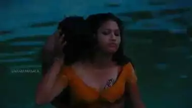 Hot Mamatha romance with boy friend in swimming pool-1