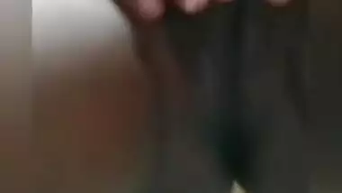 Today Exclusive-super Hot Lankan Girl Showing Her Boobs And Pussy On Video Call