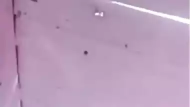 Today Exclusive-lankan Wife Showing Her Boobs And Pussy To Lover On Video Call