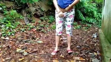 Indian Mom Outdoor Forest Pissing Video Compilation