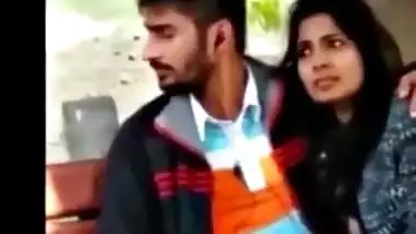 Delhi Hot Young College Couple Park Romance