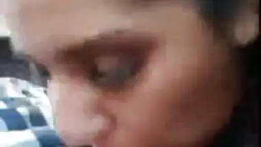 Hot mallu girl handshake and blowjob inside car