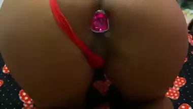 - MORENA RABUDA , PARECE UMA ÍNDIA SE PREPARANDO PRA DAR O SEU APERTADO QUE ESTÁ PRESTES A SER ARROMBADO ( COMPLETO NO RED)