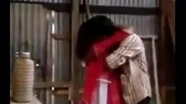Hidden cam mms of Bangladeshi village girl outdoor romance with lover