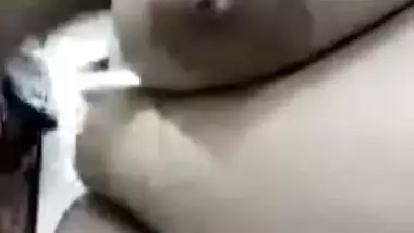 Horny Bhabhi Showing Her Boobs and Pussy On Vc Part 2