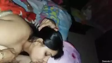 Desi house wife sloopy passionate kiss lip bitting and sucks lips