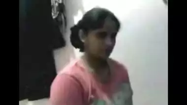 Tamil sex video of a beautiful teen stripping for her lover on webcam
