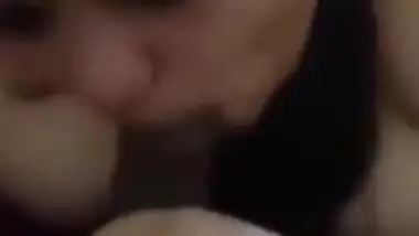 Chubby Indian Bhabi Blowjob And Fucking 2 Clips Part 1