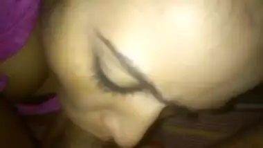 Dick hungry hot sexy Bhabhi blowjob to her husbandâ€™s bro MMS