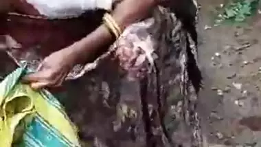 Dehati old couple sex video caught by a voyeur