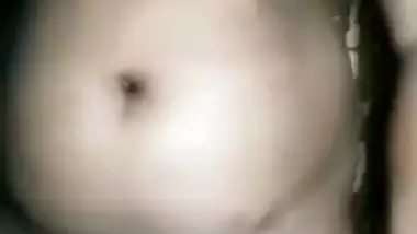 For everyone who wants XXX sex Desi woman shows of body in MMS clip