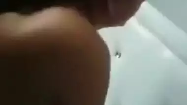 DESI DIRTY BITCH LOVE TO SUCK AND FUCK YOUNG DICKS!!!!