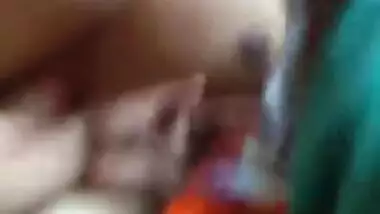 Cumshot in Indian punjabi randi’s boobs