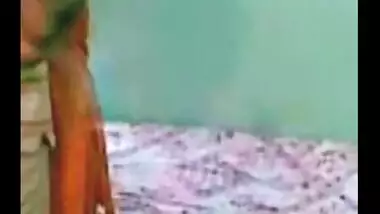 Hidden cam mms sex scandal of desi bhabhi online!