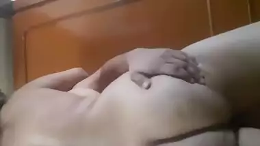 Sexy figure indian bhabhi foreplay